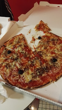 Plats et boissons du Pizzas à emporter Pizza Nini Casseneuil - n°5