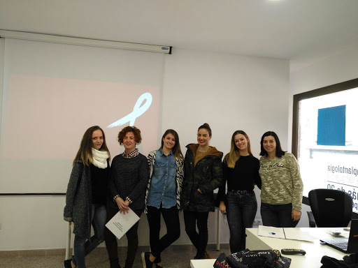 Información y opiniones sobre Campus Dental Huelva de Huelva