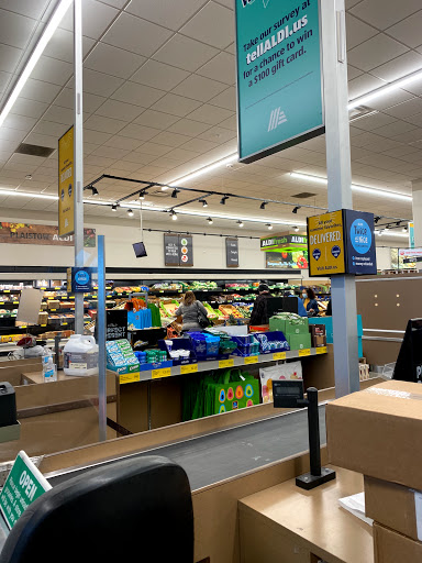 Supermarket «ALDI», reviews and photos, 9 Plaistow Rd, Plaistow, NH 03865, USA