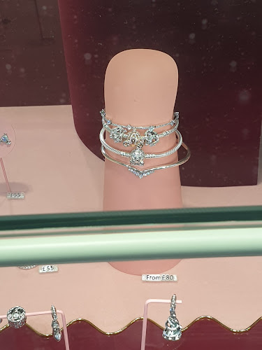 Pandora - Jewelry