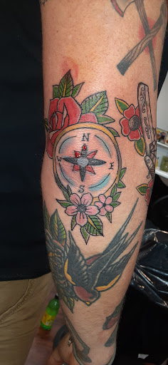 Tattoo Shop «Tatu», reviews and photos, 1704 N Dixie Hwy, Elizabethtown, KY 42701, USA