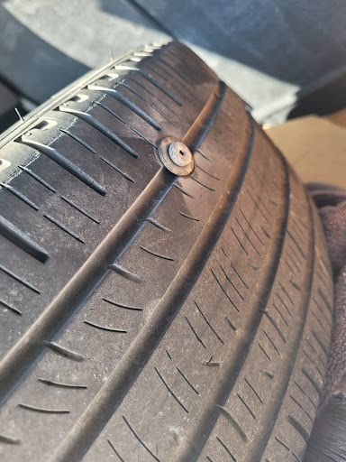 Tire Shop «Discount Tire Store - Cypress, TX», reviews and photos, 17326 Spring Cypress Rd, Cypress, TX 77429, USA