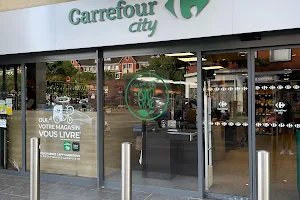 Carrefour City image