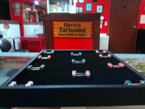 Tattoo Shop «Lost & Found Tattoo Co.», reviews and photos, 1828 E Michigan Ave, Ypsilanti, MI 48198, USA