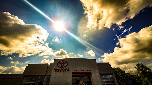 Toyota Dealer «Aubrey Alexander Toyota», reviews and photos, 1324 N Susquehanna Trail, Selinsgrove, PA 17870, USA