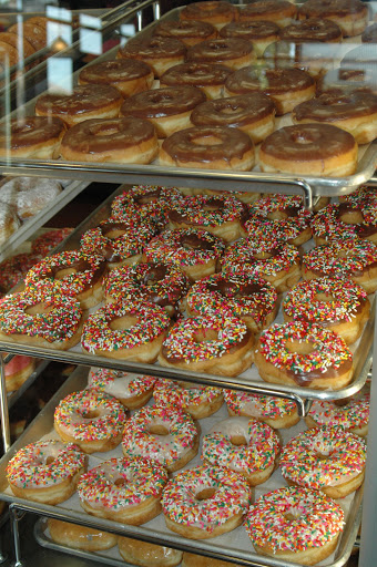 Donut Shop «BoSa Donuts», reviews and photos, 155 E Williams Field Rd, Gilbert, AZ 85295, USA