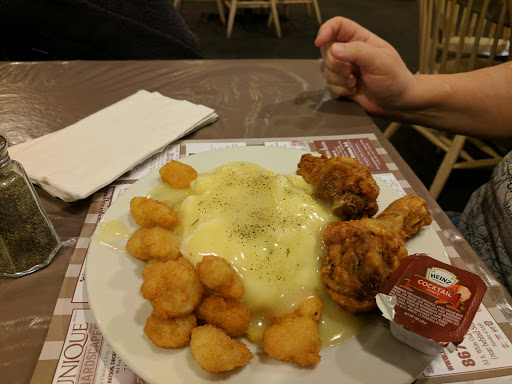 Restaurant «HOMETOWN FAMILY RESTAURANT», reviews and photos, 1 N Londonderry Square, Palmyra, PA 17078, USA