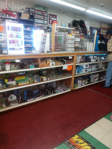 Lottery Retailer «Reems», reviews and photos, 1825 13th St SW, Akron, OH 44314, USA