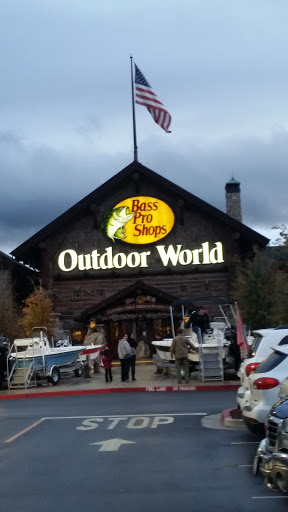 Sporting Goods Store «Bass Pro Shops», reviews and photos, 5160 Cherry Ave, San Jose, CA 95118, USA