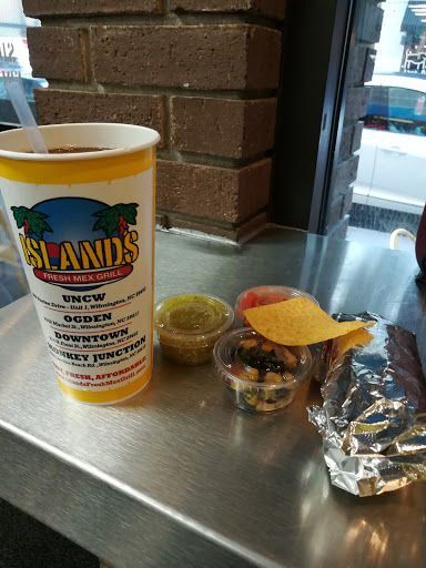 Mexican Restaurant «Islands Fresh Mex Grill», reviews and photos, 310 N Front St #1, Wilmington, NC 28401, USA