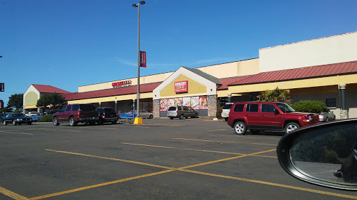 Grocery Store «Grocery Outlet Bargain Market», reviews and photos, 4157 NW U.S. 101 #101, Lincoln City, OR 97367, USA