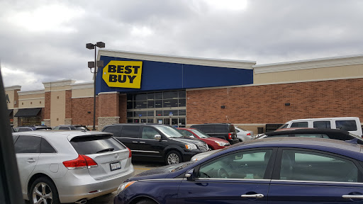 Electronics Store «Best Buy», reviews and photos, 3200 Shoppers Dr, McHenry, IL 60051, USA