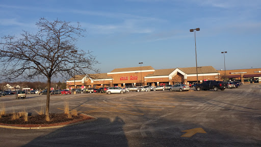 Grocery Store «Jewel-Osco», reviews and photos, 652 Kirk Rd, St Charles, IL 60174, USA