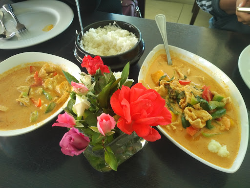 Shopping Mall «Promenade Shopping Center», reviews and photos, 7485 Rush River Dr, Sacramento, CA 95831, USA