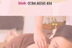 Wansbai Thai Massage Ealing image