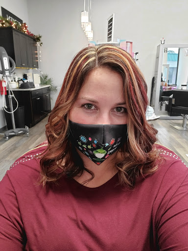 Hair Salon «Blown Away Salon», reviews and photos, 7102 Hayes Shopping Ct G, Hayes, VA 23072, USA