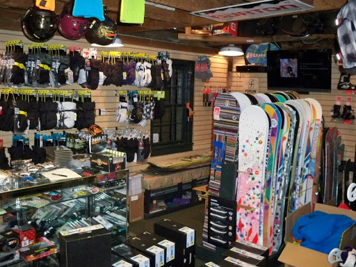 Snowboard Shop «Outfitters Ski Shop / OutBack Board Store», reviews and photos, 2221 Marietta Ave, Lancaster, PA 17603, USA