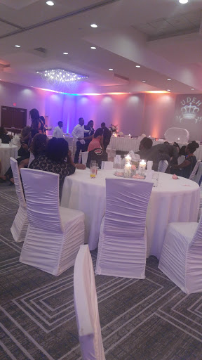 Hotel «Hilton Minneapolis/Bloomington», reviews and photos, 3900 American Blvd W, Bloomington, MN 55437, USA