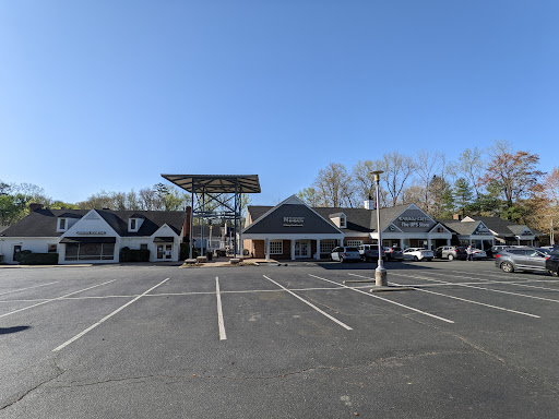 Shopping Mall «Foxcroft East Shopping Center», reviews and photos, 7802 Fairview Rd, Charlotte, NC 28226, USA