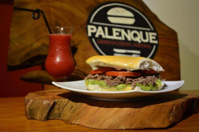 Opiniones de Palenque Sangucheria Austral en Coyhaique - Restaurante