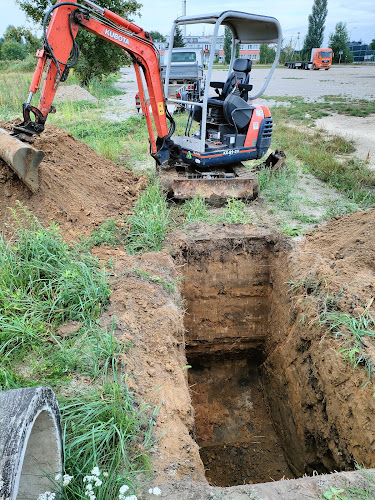 Usługi Minikoparką Transport Wywrotka 3,5t Kielce Piekoszów