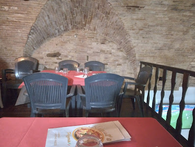 Ristorante Pizzeria Napul'é Via Mario Pagano, 28, 75015 Pisticci MT, Italia