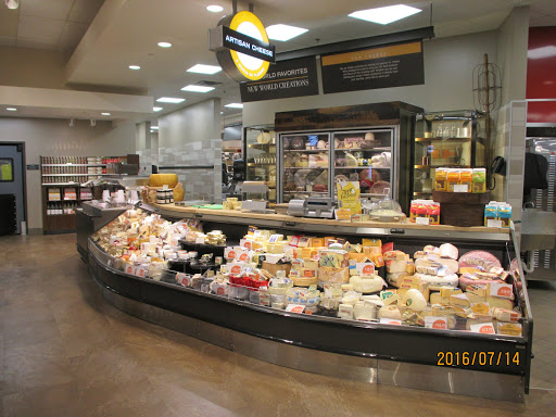 Grocery Store «Lunds & Byerlys Eagan», reviews and photos, 1299 Promenade Pl, Eagan, MN 55121, USA