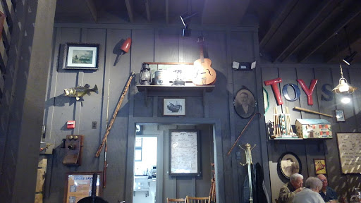 American Restaurant «Cracker Barrel Old Country Store», reviews and photos, 104 Travel Center Blvd, Dublin, GA 31021, USA