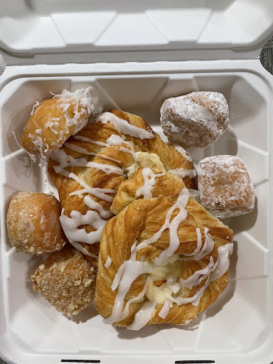 Coffee Shop «19th Donut Hole», reviews and photos, 116 N Lindsay Rd #17, Mesa, AZ 85213, USA