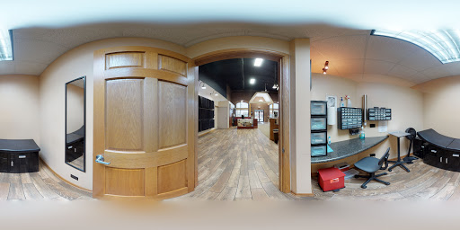 Tattoo Shop «Vanity Tattoo», reviews and photos, 28 S Western Ave, Carpentersville, IL 60110, USA