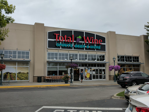 Wine Store «Total Wine & More», reviews and photos, 4320 Summit Plaza Dr #5, Louisville, KY 40241, USA