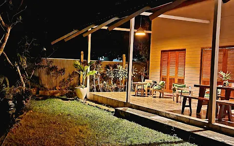 Baan Hinlad Home and Hostel image