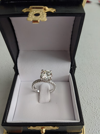 Jeweler «Watch & Jewelry Exchange of Tysons», reviews and photos, 8150 Leesburg Pike # A3, Vienna, VA 22182, USA