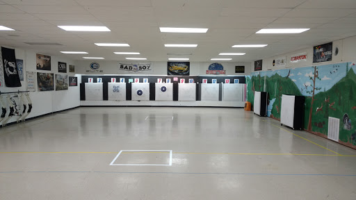 Sporting Goods Store «Bad Boy Bait, Tackle & Archery», reviews and photos, 4414 Liberty Ave, Vermilion, OH 44089, USA