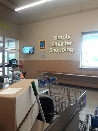 Supermarket «ALDI», reviews and photos, 18294 Collier Ave, Lake Elsinore, CA 92530, USA