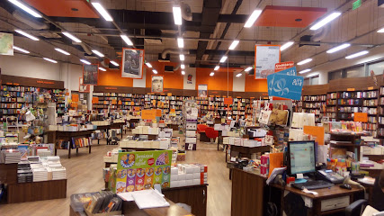 Market Central Líra Könyváruház