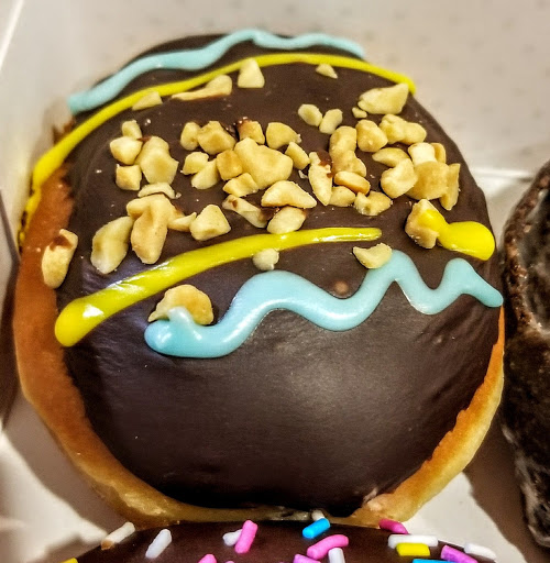 Bakery «Krispy Kreme Doughnuts», reviews and photos, 2251 Claribel Rd, Riverbank, CA 95367, USA