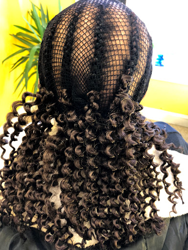 Beauty Salon «New Image Dominican Hair Salon», reviews and photos, 143 W Main St, Norristown, PA 19401, USA