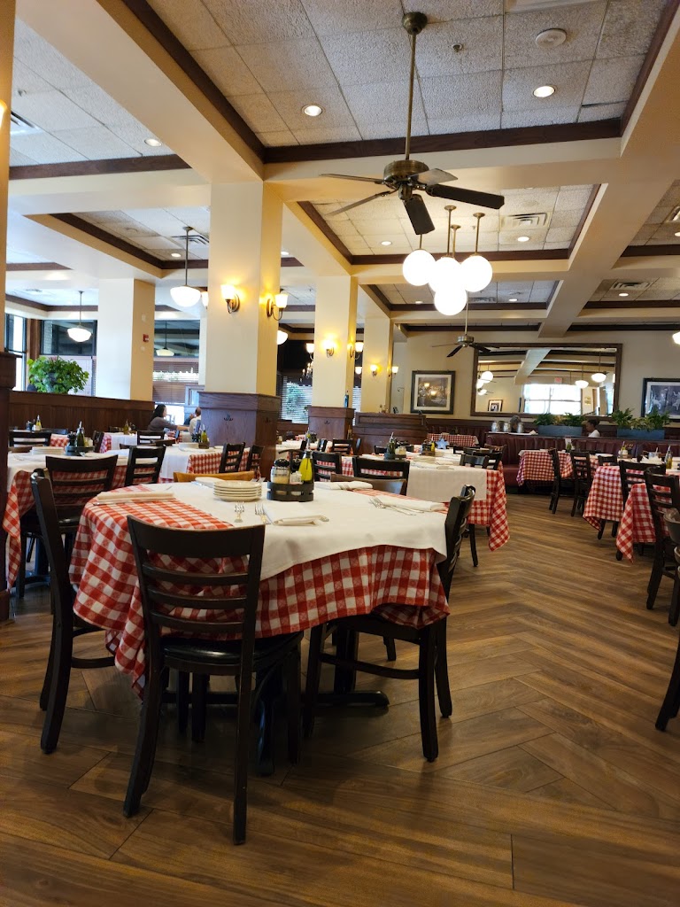 Maggiano's Little Italy 75225