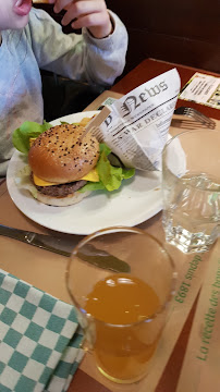 Hamburger du Restaurant Léon - Villefranche Sur Saone - n°5