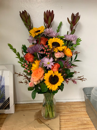 Florist «Thats Amore Florist Ltd», reviews and photos, 3454 N Southport Ave, Chicago, IL 60657, USA