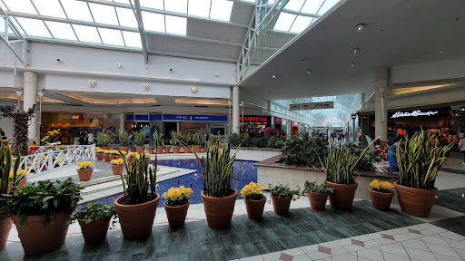 Shopping Mall «Eastview Mall», reviews and photos, 7979 Pittsford Victor Rd, Victor, NY 14564, USA