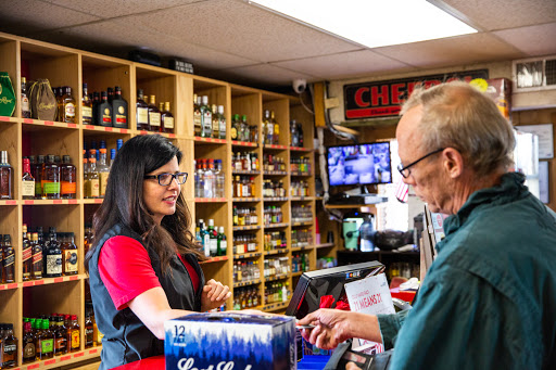 Liquor Store «R & R Liquor», reviews and photos, 1845 Main St, Colorado Springs, CO 80911, USA