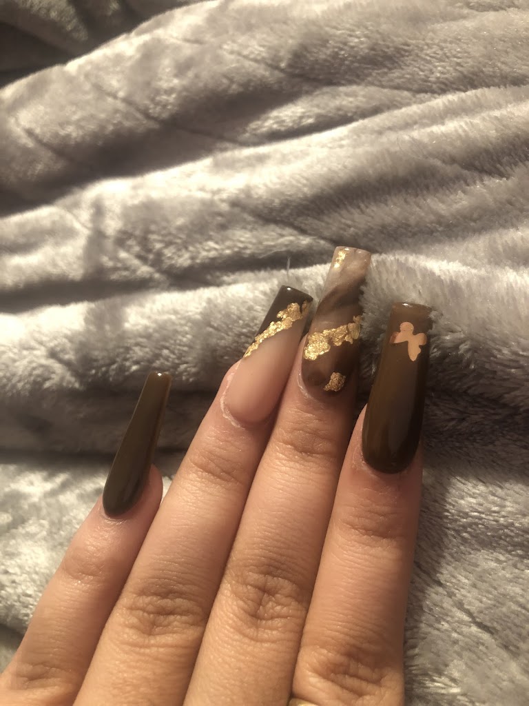 TV NAILS 48089