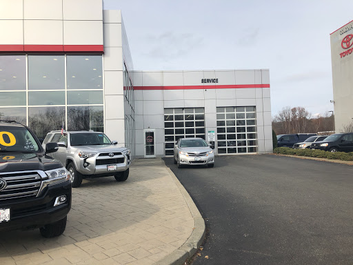 Car Dealer «Colonial Toyota», reviews and photos, 550 George Washington Hwy, Smithfield, RI 02917, USA