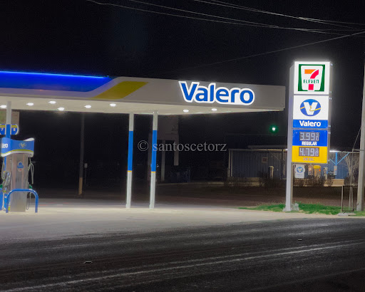 7-Eleven, 19849 Somerset Rd, Somerset, TX 78069, USA, 