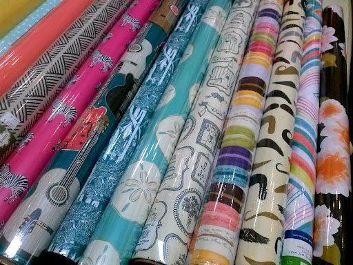 Gift Shop «Landis Gifts & Stationery», reviews and photos, 138 N Larchmont Blvd, Los Angeles, CA 90004, USA