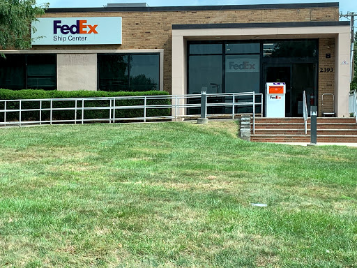 Shipping and Mailing Service «FedEx Ship Center», reviews and photos, 2393 Vauxhall Rd, Union, NJ 07083, USA
