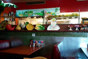 Glady's Restaurante Salvadoreño image