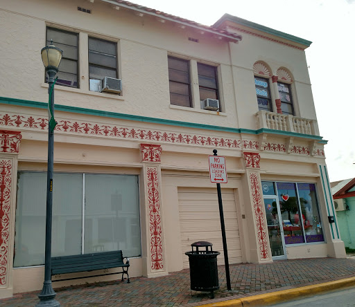 Kingdom Christian Bookstore, 207 Avenue A, Fort Pierce, FL 34950, USA, 